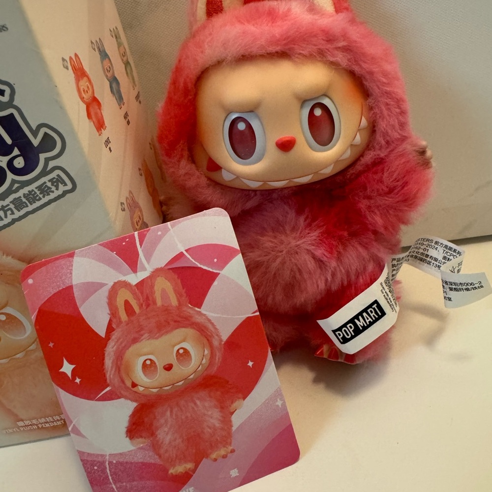 Pop Mart’s Big Into Energy Labubu new & confirmed ‘LOVE’ - Picture 4 of 6
